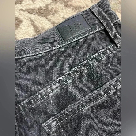 BDG Urban Outfitters Distressed Black Denim Shorts Size 27 - Picture 8 of 9